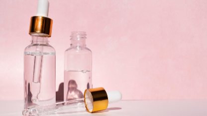 Glass dropper filled with chitosan in cosmetic formulation 